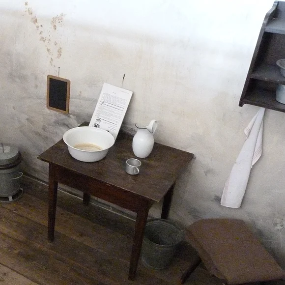 Blick in eine Zelle, wie sie früher aussah.