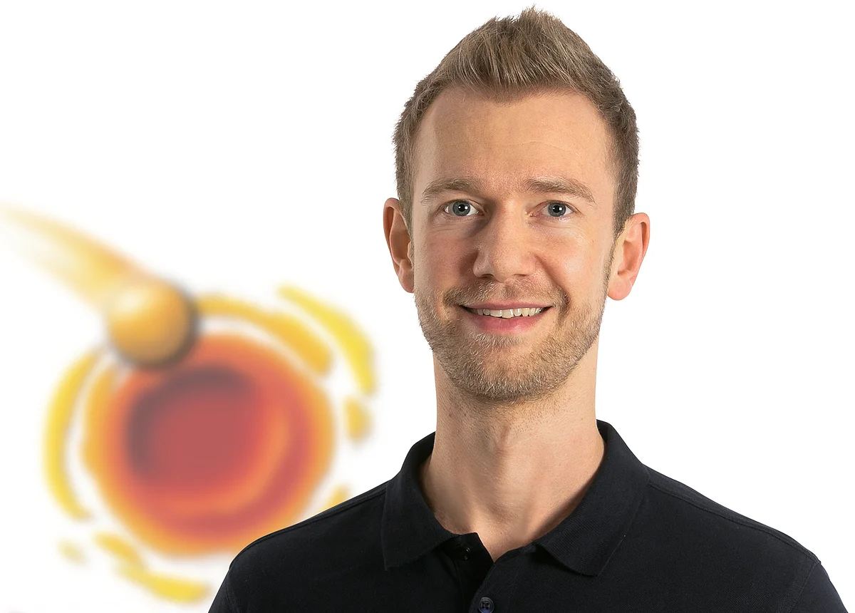 Das Porträtfoto zeigt den Geoparkführer Johannes Hafner.