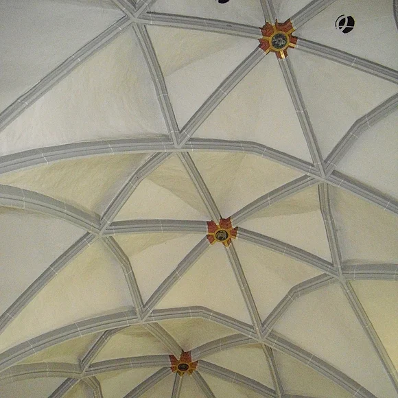 Detailbild des Kreuzrippengewölbes